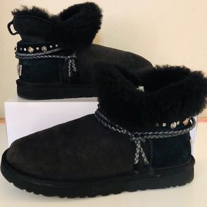 UGG SWAROVSKI CRYSTAL BLING SUEDE SHEEPSKIN BOOTS